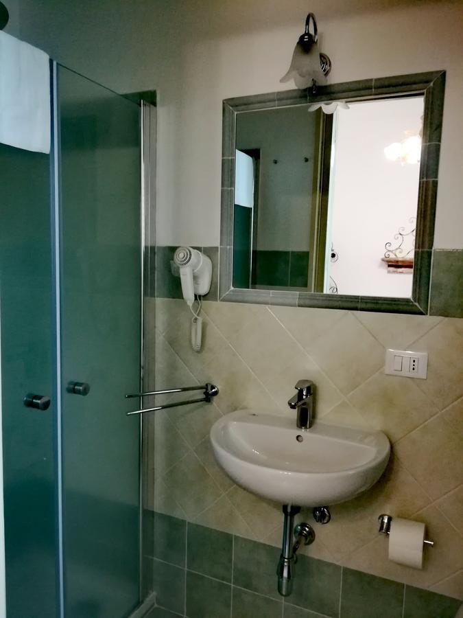 Le Rose Del Viale Hotel Palermo Kültér fotó